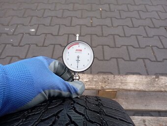 185/55/15 zimní pneu nokian - 3