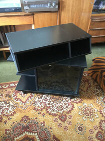 Televizní stolek - 3
