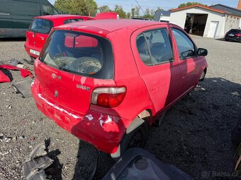 Toyota Yaris 1.0 - 3