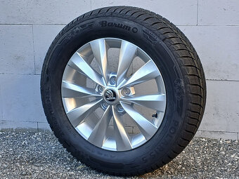 Pěkná nová zimní orig alu kola Škoda Karoq 215/60/16 - 3