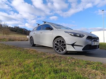 Kia Ceed SW Edice 30 - 3