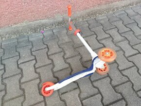 Koloběžka se třemi koly - 3