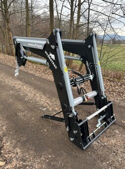 Čelní nakladač na traktor HYDRATRAC 1600 - 3