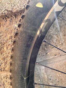 Ghost Lector, celokarbon M rám, 2021 - 3