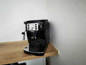 Kávovar Espresso DeLonghi Magnifica S Ecam 22.110 - 3