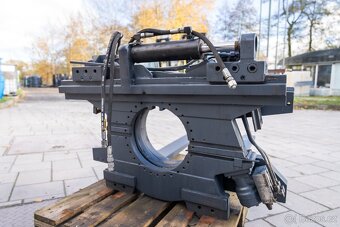 Otočné zařízení na VZV nosnost 3500 kg - 3