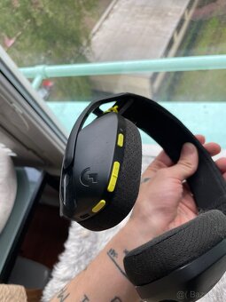Herní sluchátka Logitec g435 - 3