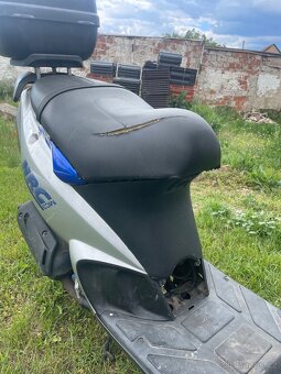 Skútr Piaggio 50 - 3