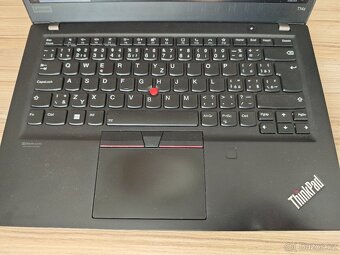 Lenovo ThinkPad T14s - 3