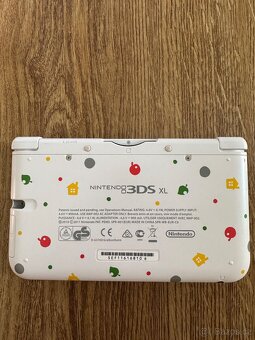 Nintendo 3DS XL Limited Edition - 3