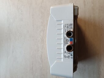 Malý průtokový ohřívač vody nad dřez - 3