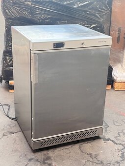 Mrazicí skříň TEFCOLD UF 200 S. ZÁRUKA - 3