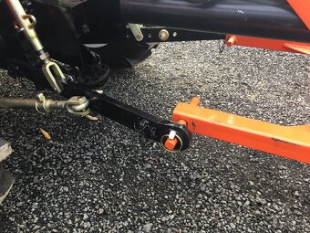 Štípačka za traktor WX 310 - 3
