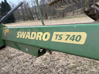 Shrnovač nahrabovač Krone Swadro TS 740 - 3