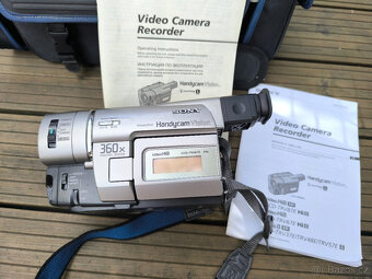 Prodám videokameru SONY CCD-TRV67E - 3