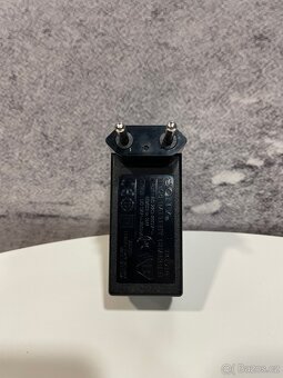 Nabíječka Sony BC-7DY na gumstick žvýkačkové baterie - 3