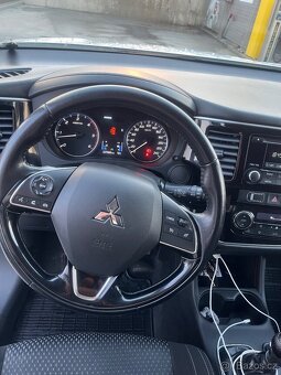 Mitsubishi outlander 3 - 3