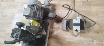 Vzduchový kompresor 220v 380v Adast - 3