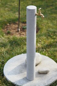 Zahradní betonový sloupek na vodu ... monolit - 3