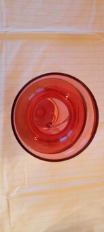 Červená váza s malovanými květy - 3