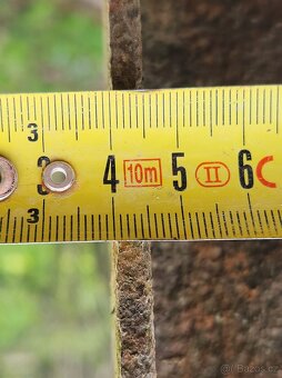 železný žebřík se skloněnými stupňi - 3