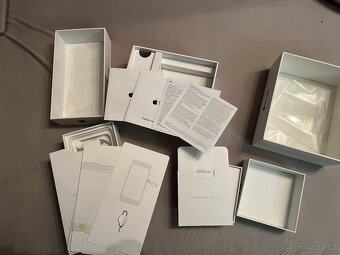 APPLE AirPods - krabička - 3