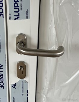 Hliníkové vchodové dveře - 3