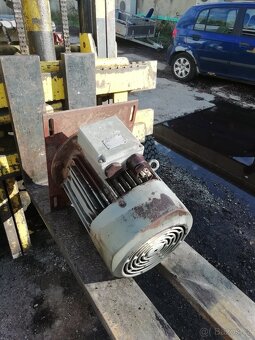 Motor asinchronní 2,2kw/1.5kw robot alba - 3