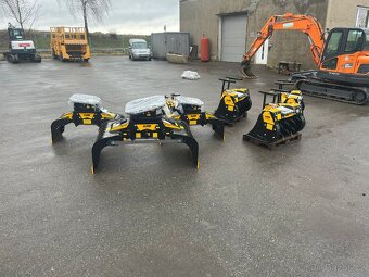 Třídící lžíce rotorová MB CRUSHER - 3