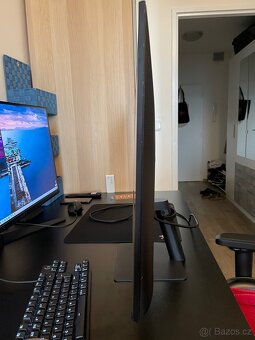 Samsung M7 Smart monitor/televize 32" 4K - 3
