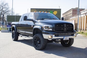 Dodge RAM 2500 - 3