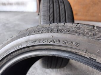 225/45 r19 letní pneumatiky BRIDGESTONE - 3