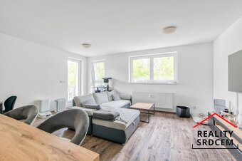 Pronájem moderního bytu 2+kk s balkónem, 77 m2 ul. Na Poříčí - 3