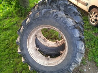 Kola Zetor 12,4_24 - 3