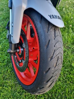 Yamaha MT09 - 3