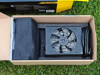 1000W platinový PC zdroj Corsair HX1000 - 3