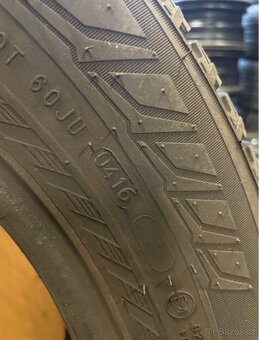 215/60 R17 - 3