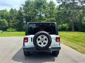 Jeep Wrangler Unlimited Sport 2022 - 3