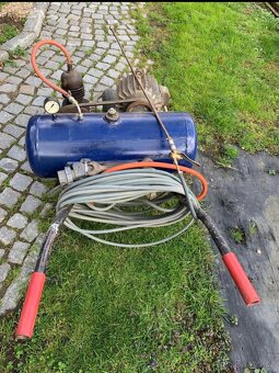 Motorový postřikovač cca 30 l - 3