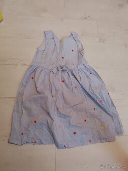 1 sukně a 4 šaty - 3