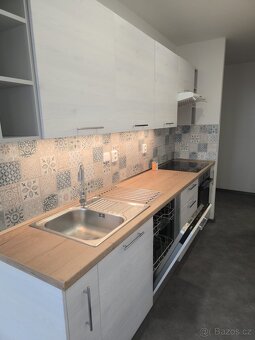 Kuchyňská linka se spotřebiči - 3