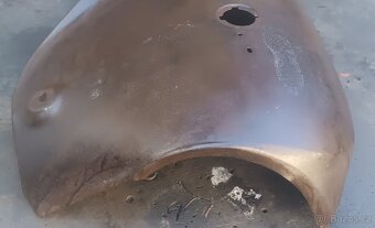 Blatník přední 110R - 3