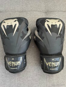 Boxerské rukavice Venum - 3