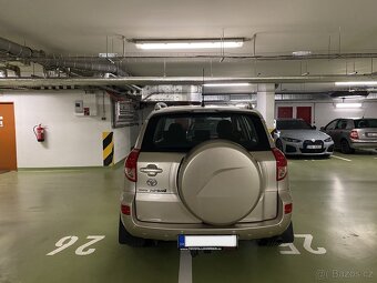 Toyota RaV, 2.0 VTT-i - 3
