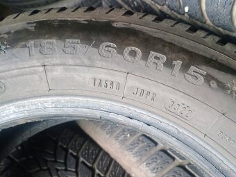 185/60-15 sada zimních pneu Dunlop - 3