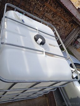 Nádrž 1000l - 3