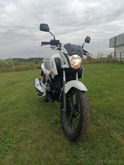 Honda CB 125F - 3
