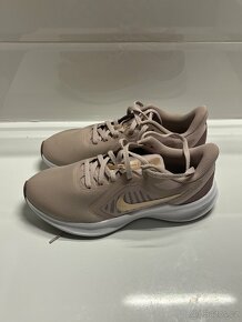 Nike Běžecké boty Downshifter 10 CI9984 200 velikost 38 - 3