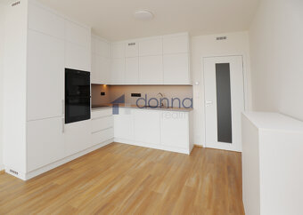 2+kk, 51m2 + balkon 6,4m2, Praha 4 - Háje. Výstavní ulice - 3