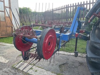 Obraceč a nahrabovač sena Ton - 3